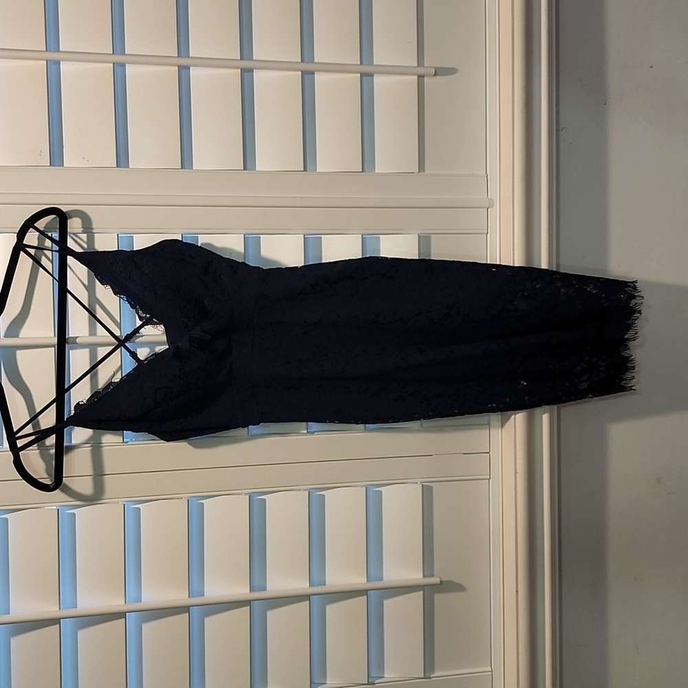 NWT  XS Navy blue lace dress. Midi